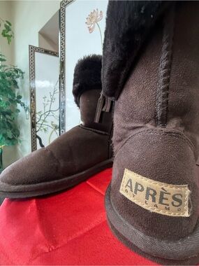 Apres by Lamo Chocolate Brown Suede Faux Fur Booties - Size 9